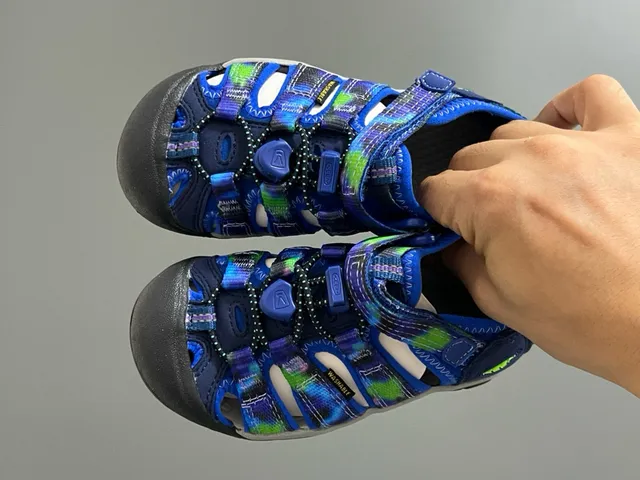 Keen Newport H2 Noir Bleu Royal Sandales Décontractées 22