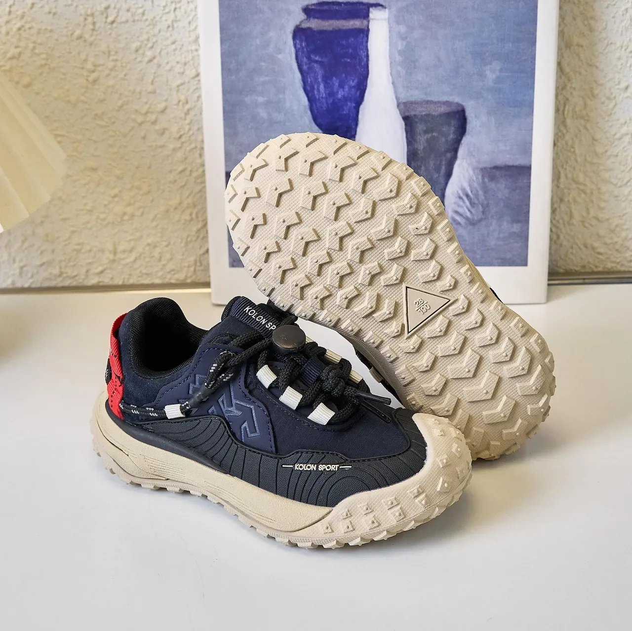 KOLON SPORT Black Rugged Outsole Layered Synthetic Upper Sneakers 21