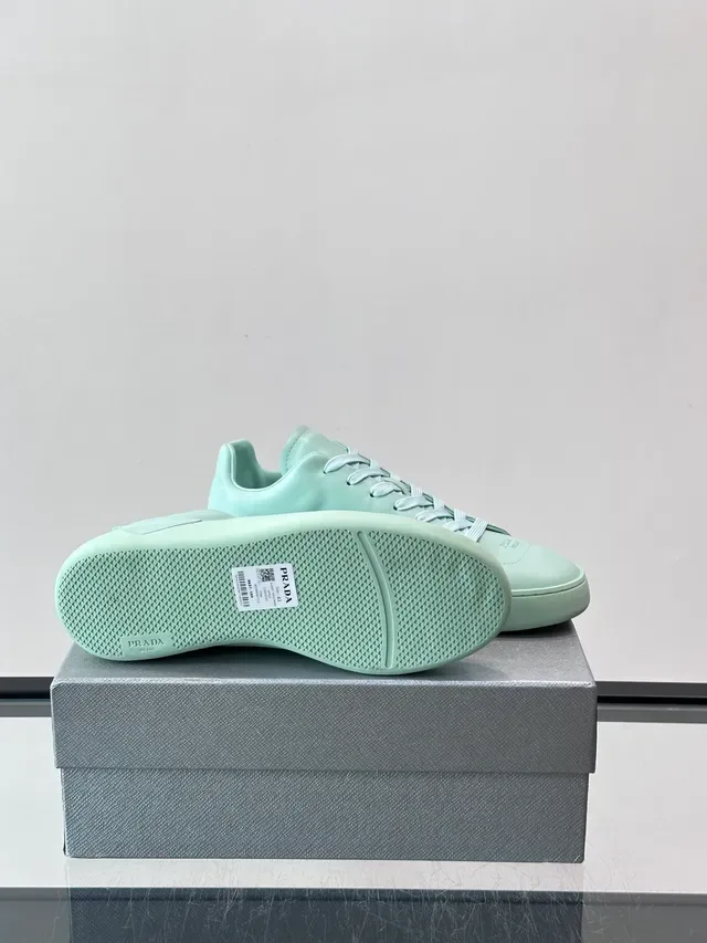 Mint Green Minimalist Low-Top Sneakers 2