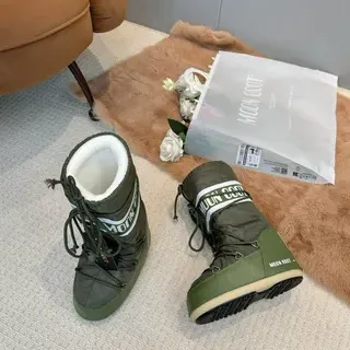Moon Boot Classic Olive Green 保暖雪靴