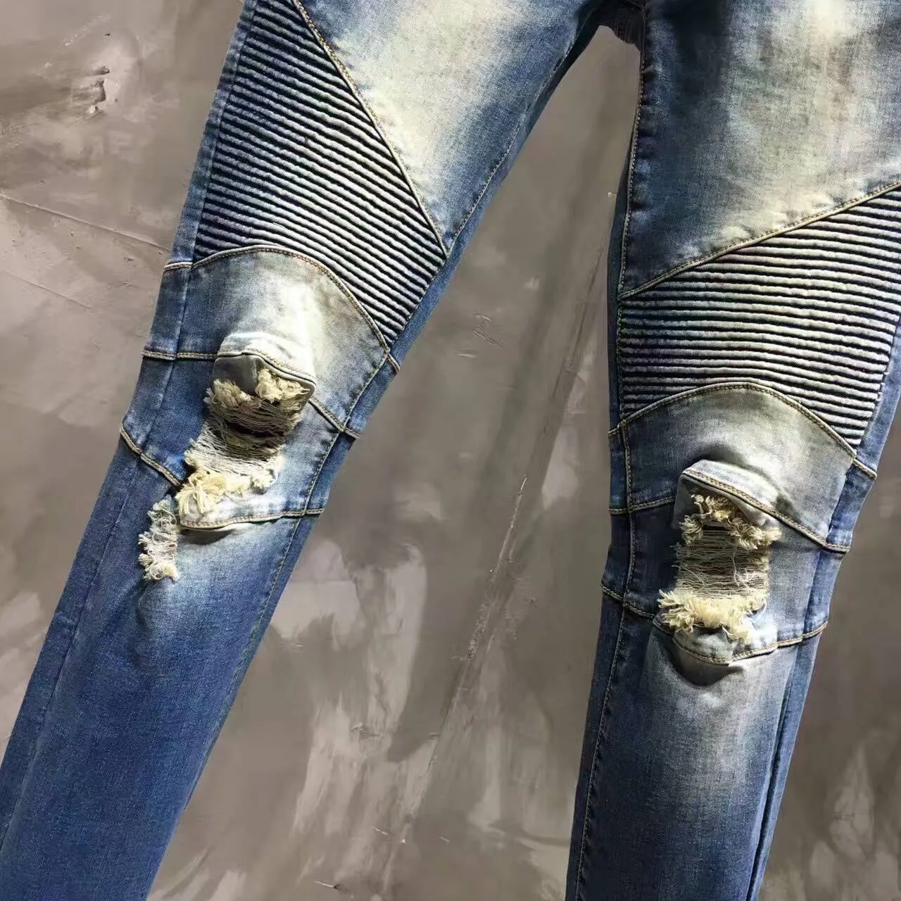 Jean Moto-Panelled Distressed Bleu en Denim 8