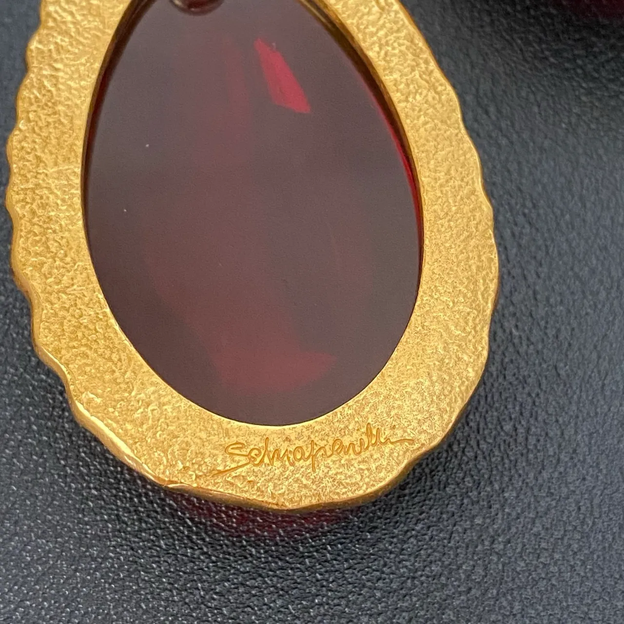 Multicolor Gold Oval Cabochon Scalloped Bezel Brooch 2
