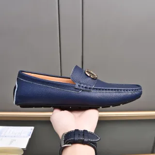 海军金压纹皮革金属马衔装饰乐福鞋