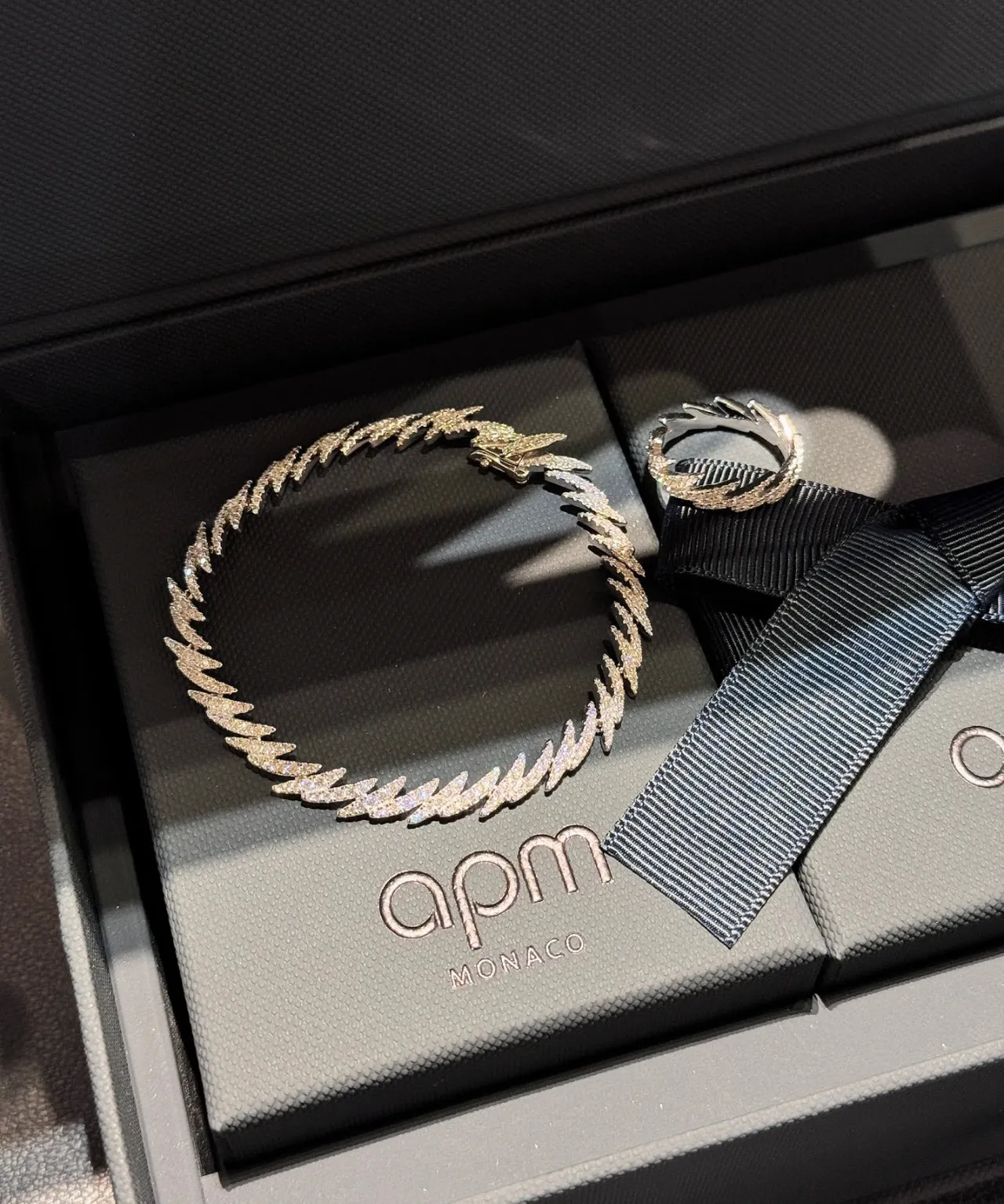 Navy Silver Pavé-Set Zigzag-Link Bracelet 7