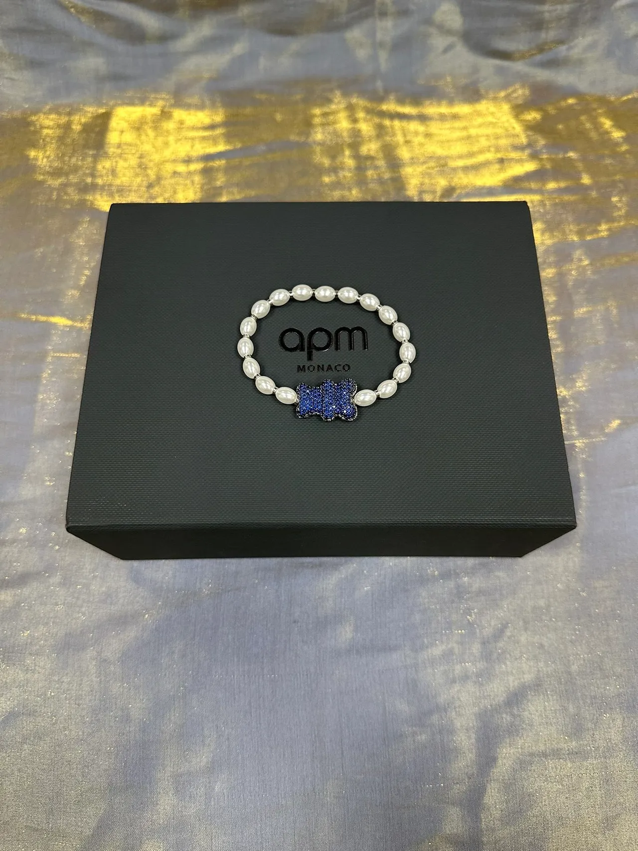 Navy White Pearl-Strung Crystal-Embellished Bow Bracelet 6