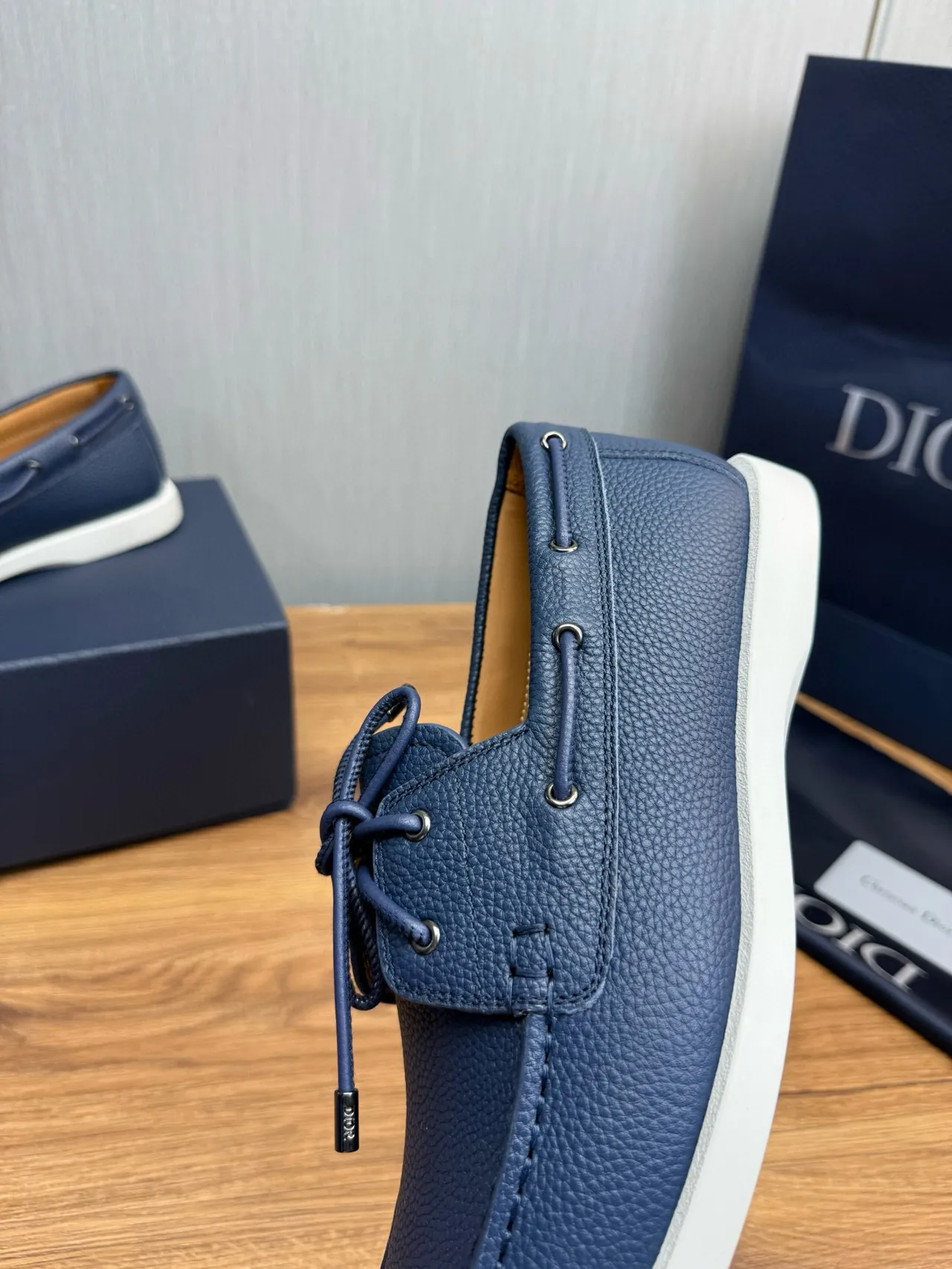 Navy White Pebbled Leather Moc-Toe Stitching Boat Shoes 8