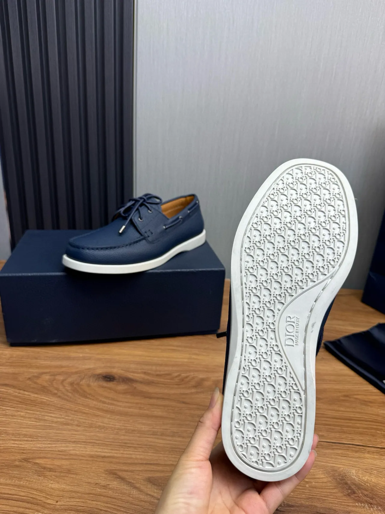 Navy White Pebbled Leather Moc-Toe Stitching Boat Shoes 9