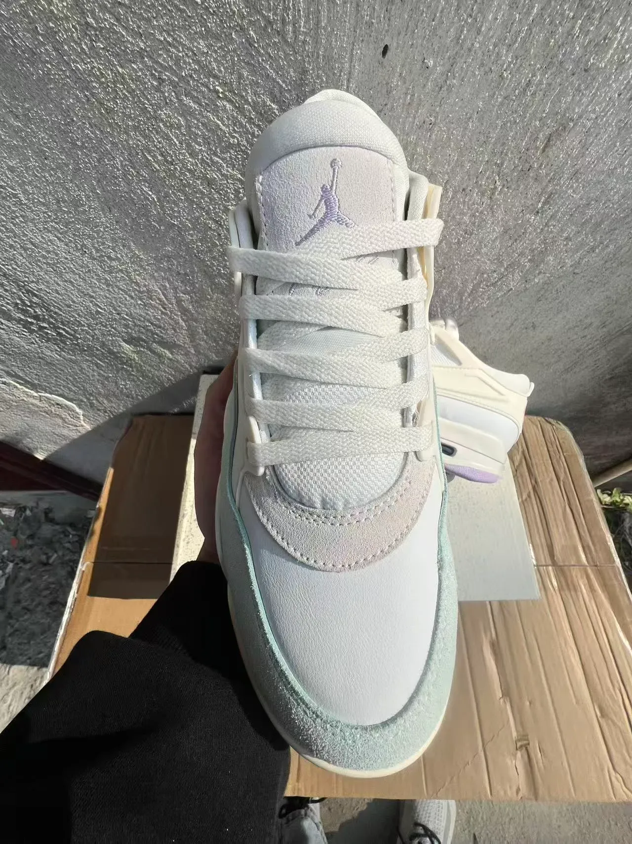 Off-White Cream and Mint Green Lifestyle Sneakers 3