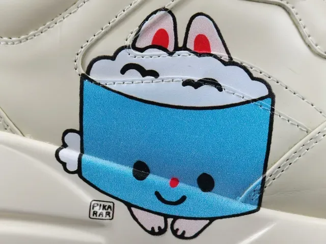 Off-White Cream Cartoon Dog Graphic Chunky Lifestyle Sneaker 6