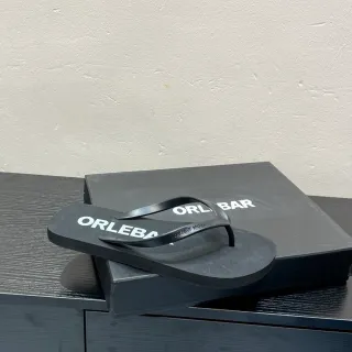 ORLEBAR BROWN काले molded rubber Logo चप्पल
