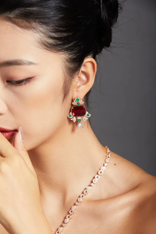 Ornate Red and Green Gemstone Drop Earrings 7