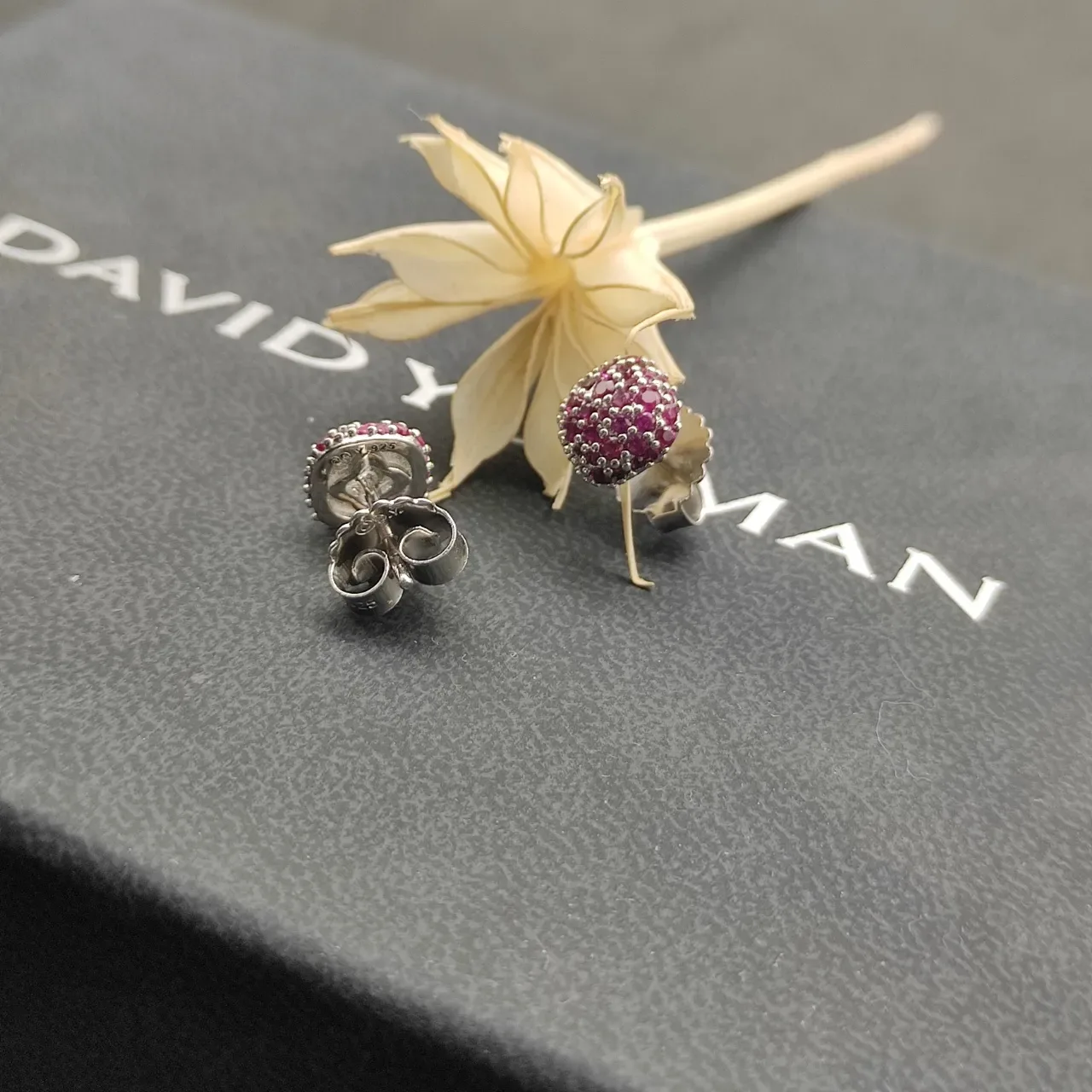 Pavé-Set Red Gemstone Cushion Stud Earrings 7