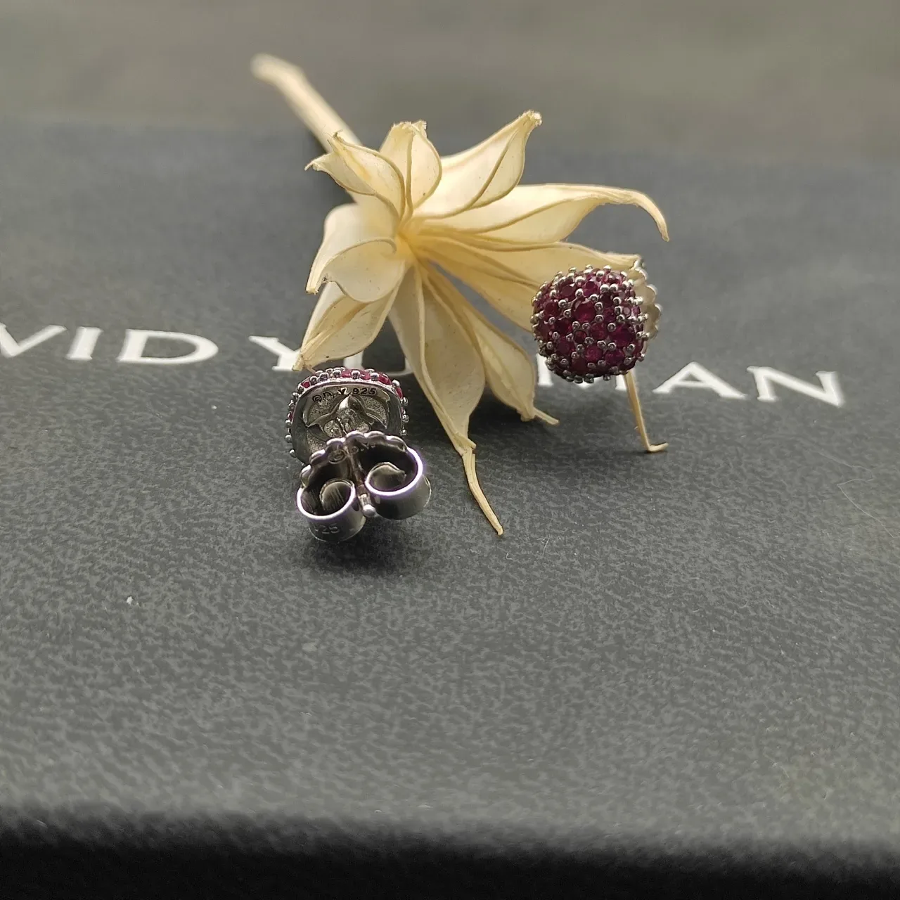 Pavé-Set Red Gemstone Cushion Stud Earrings 8