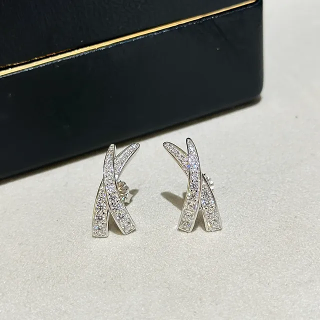 Pavé-Set X-Shape Double-Bar Stud Earrings 2