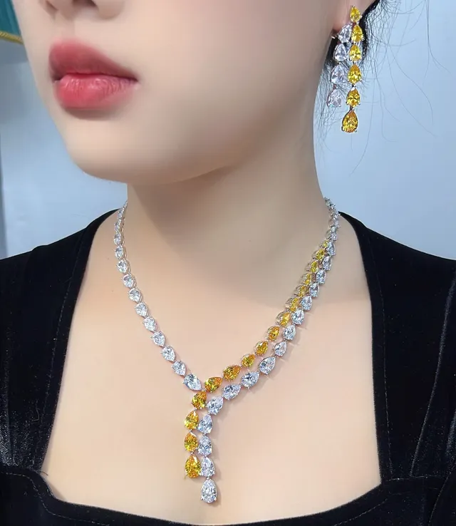 Pear-Shaped Stone Gradient Y-Drop Necklace 2