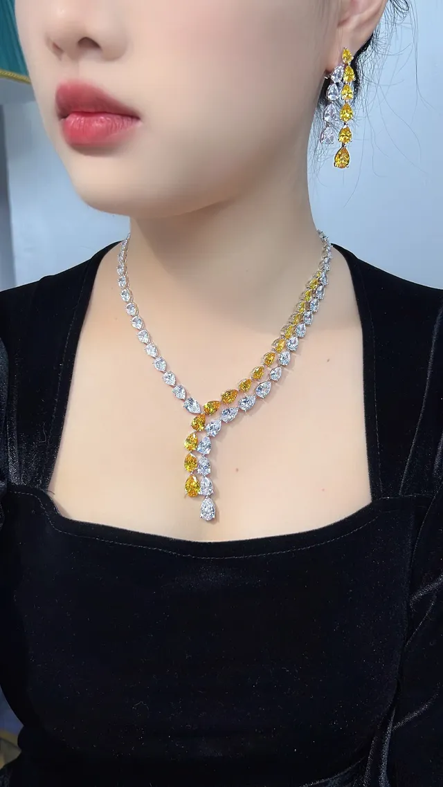 Pear-Shaped Stone Gradient Y-Drop Necklace 4