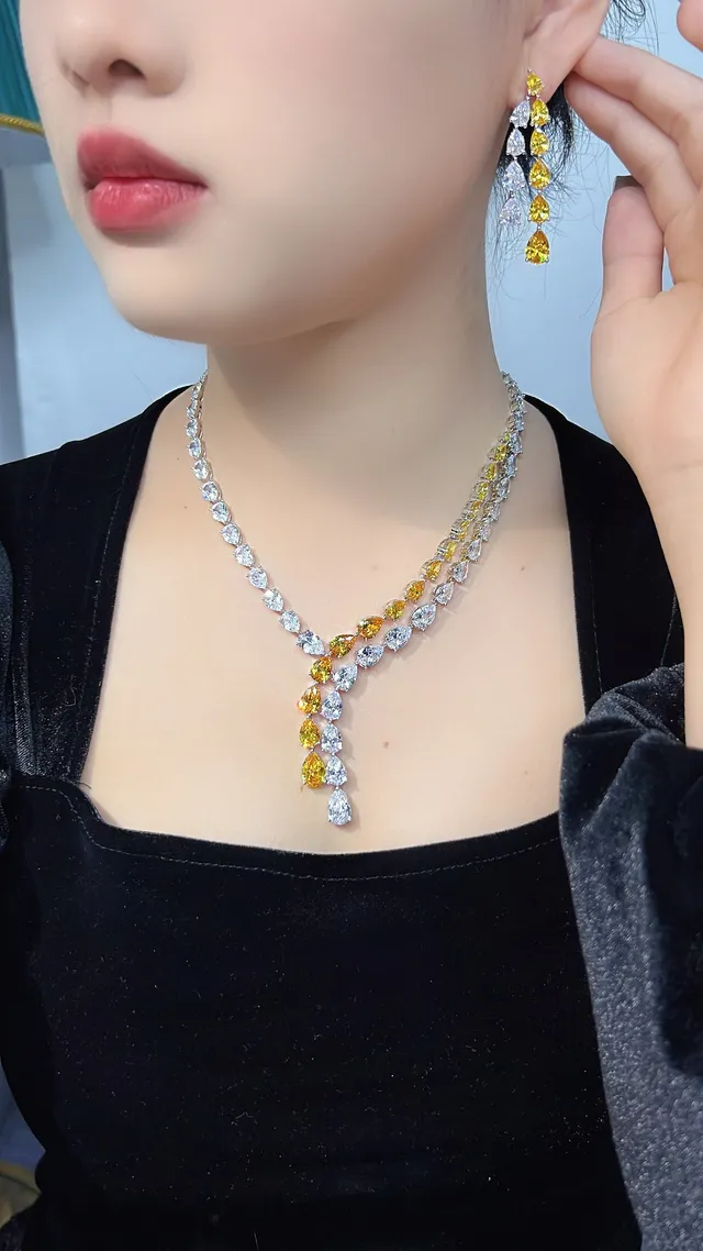 Pear-Shaped Stone Gradient Y-Drop Necklace 5