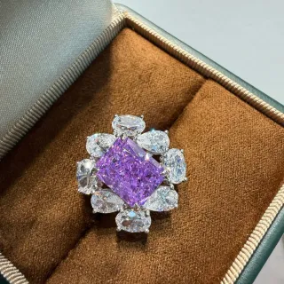 Anillo Halo Gemas Moradas Corte Cuadrado