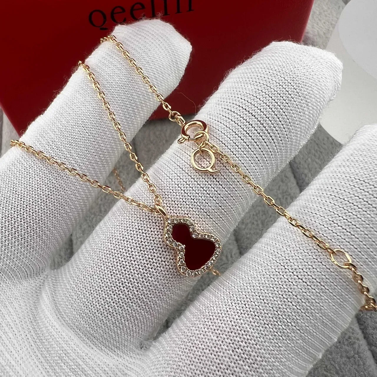 qeelin Wulu Heart Gold Red Pendants Pavé Diamond Borders Necklace 5