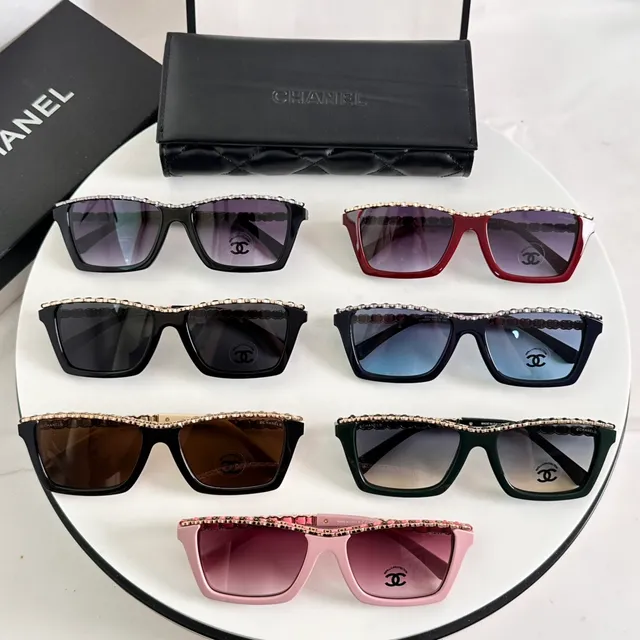Rectangular Beaded Temple Blue Gradient Sunglasses 9