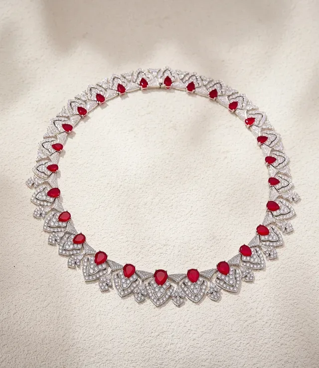 Red and White Gemstone Collar Necklace 6