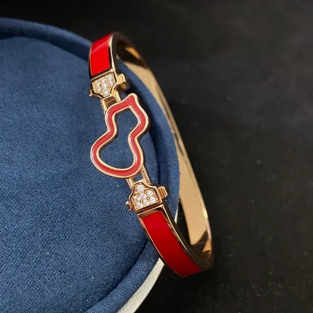 Red Gold Hinged Bangle Enamel-Inlay Bracelet 4