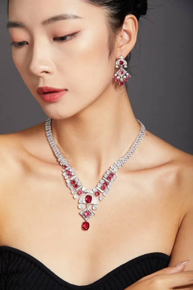 Red Silver High-Jewelry Multi-Stone Necklace 2