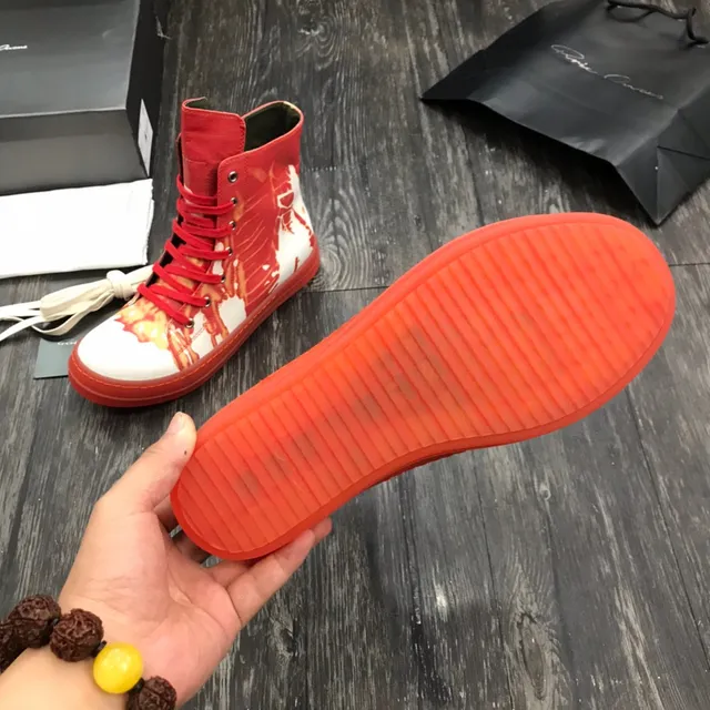 Botas de tobillo rojo y blanco con impresión gráfica high-top 3