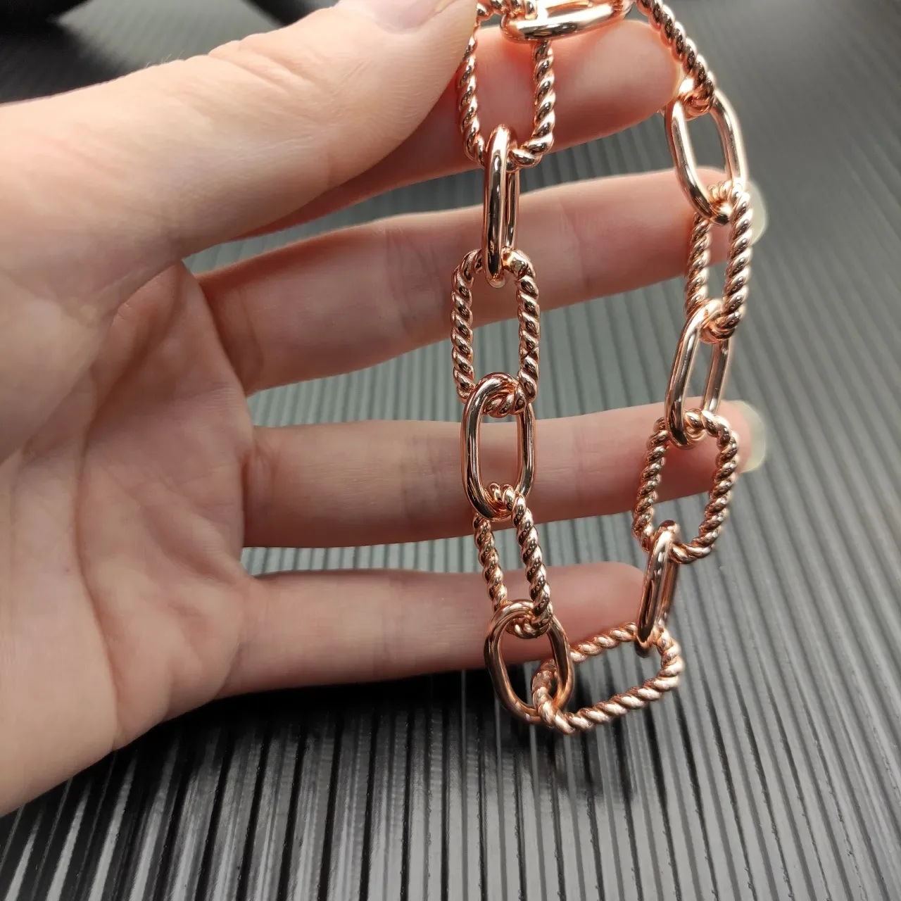 Rose Gold Chunky Chain-Link Twisted Link Bracelet 3