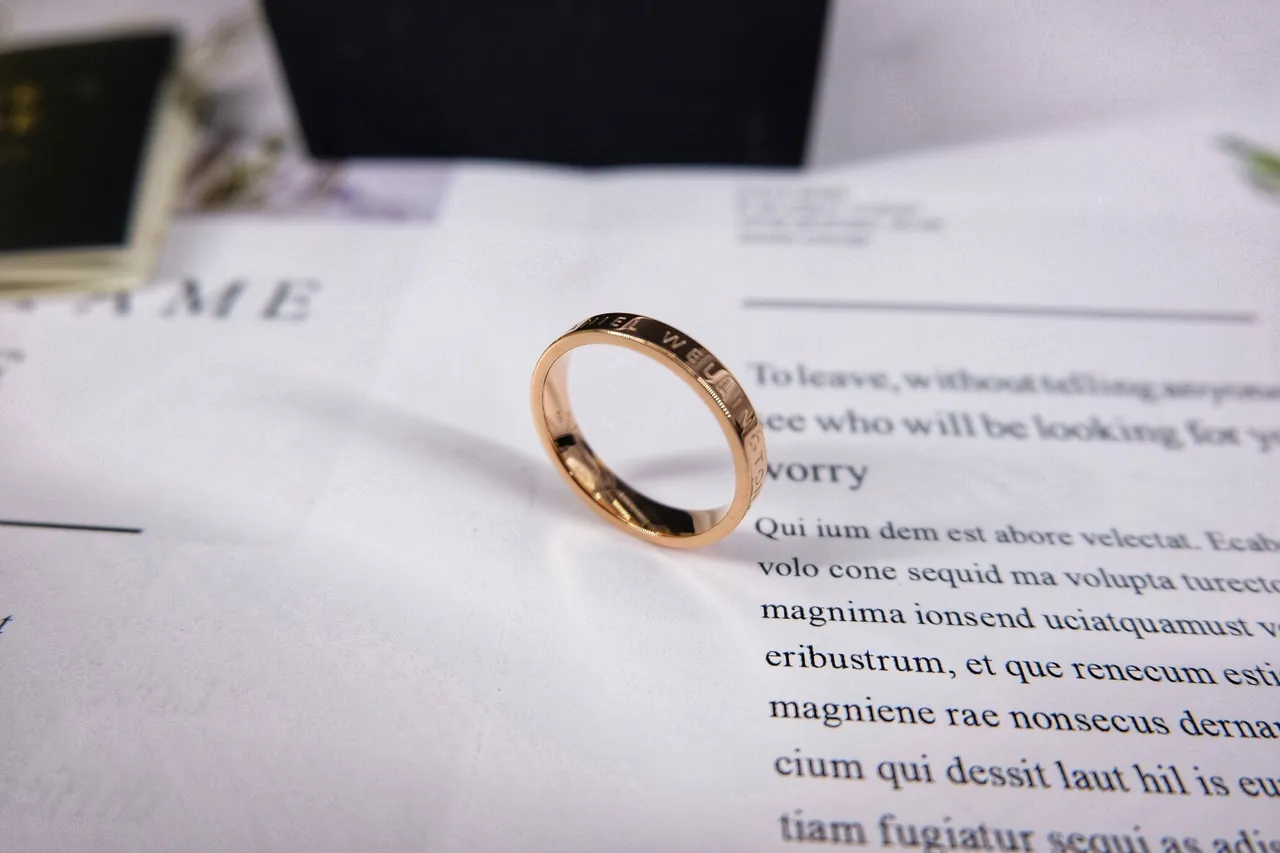 Rose Gold Engraved Flat-Profile Ring 8