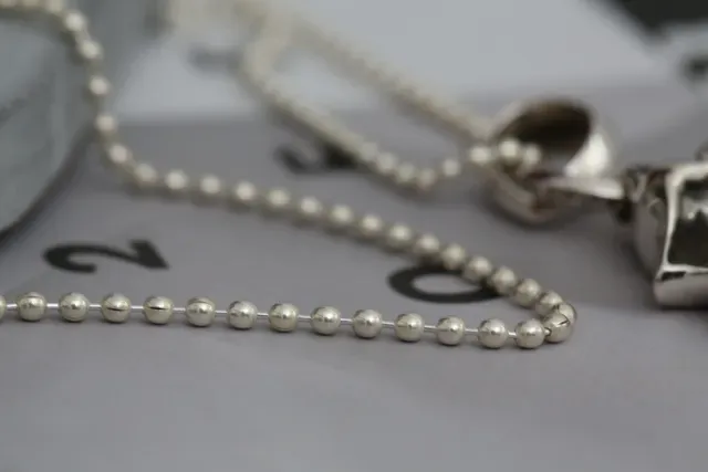 Sculptural Open-Mouth Motif High-Polish Silver Necklace 5
