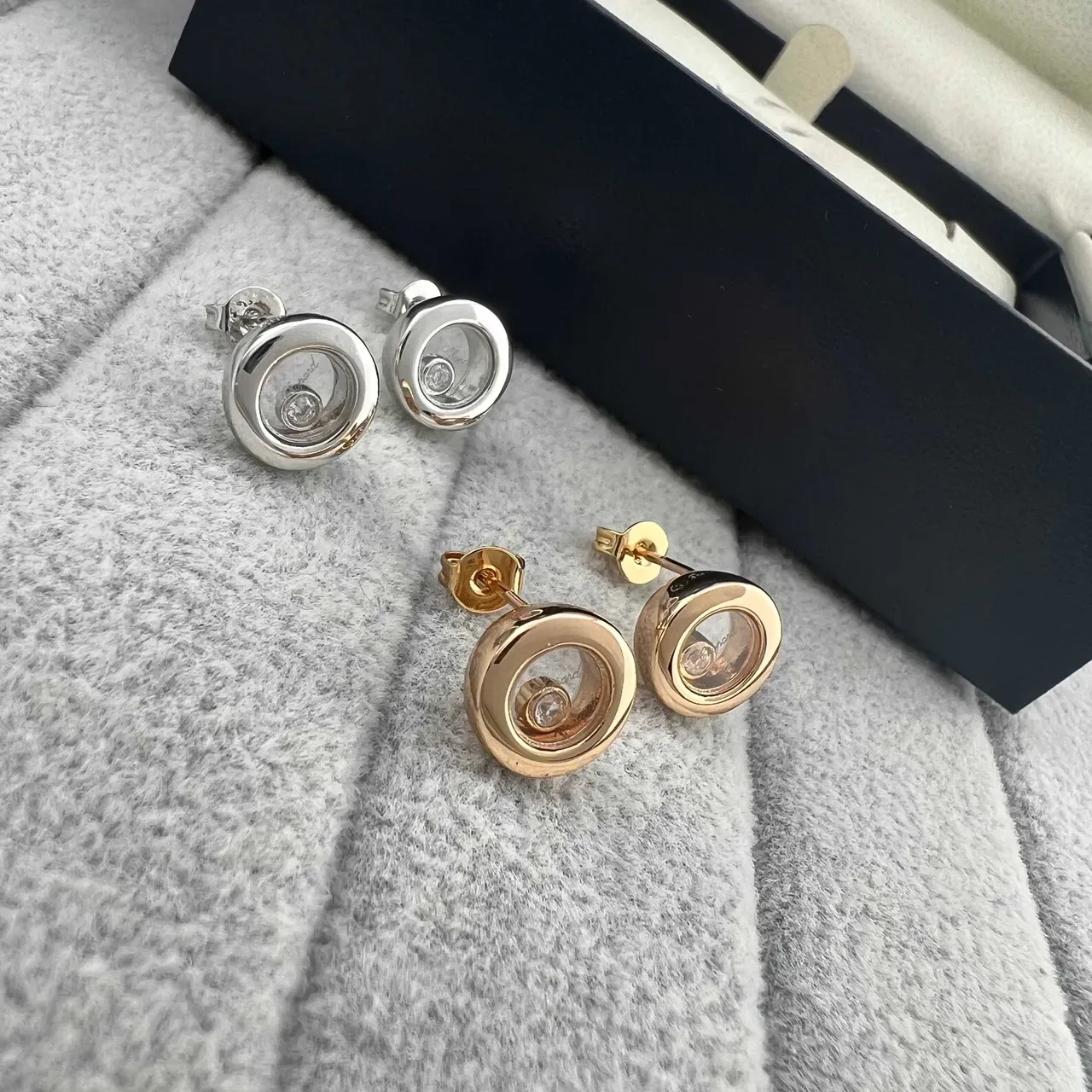 Silver and Rose Gold Rotating Disc Stud Earrings 5