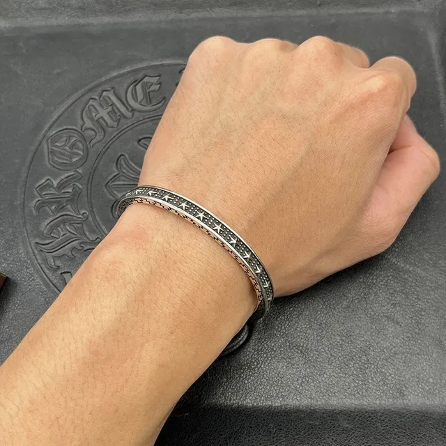Silver Black Open Cuff Engraved Zigzag Border Bracelet 2