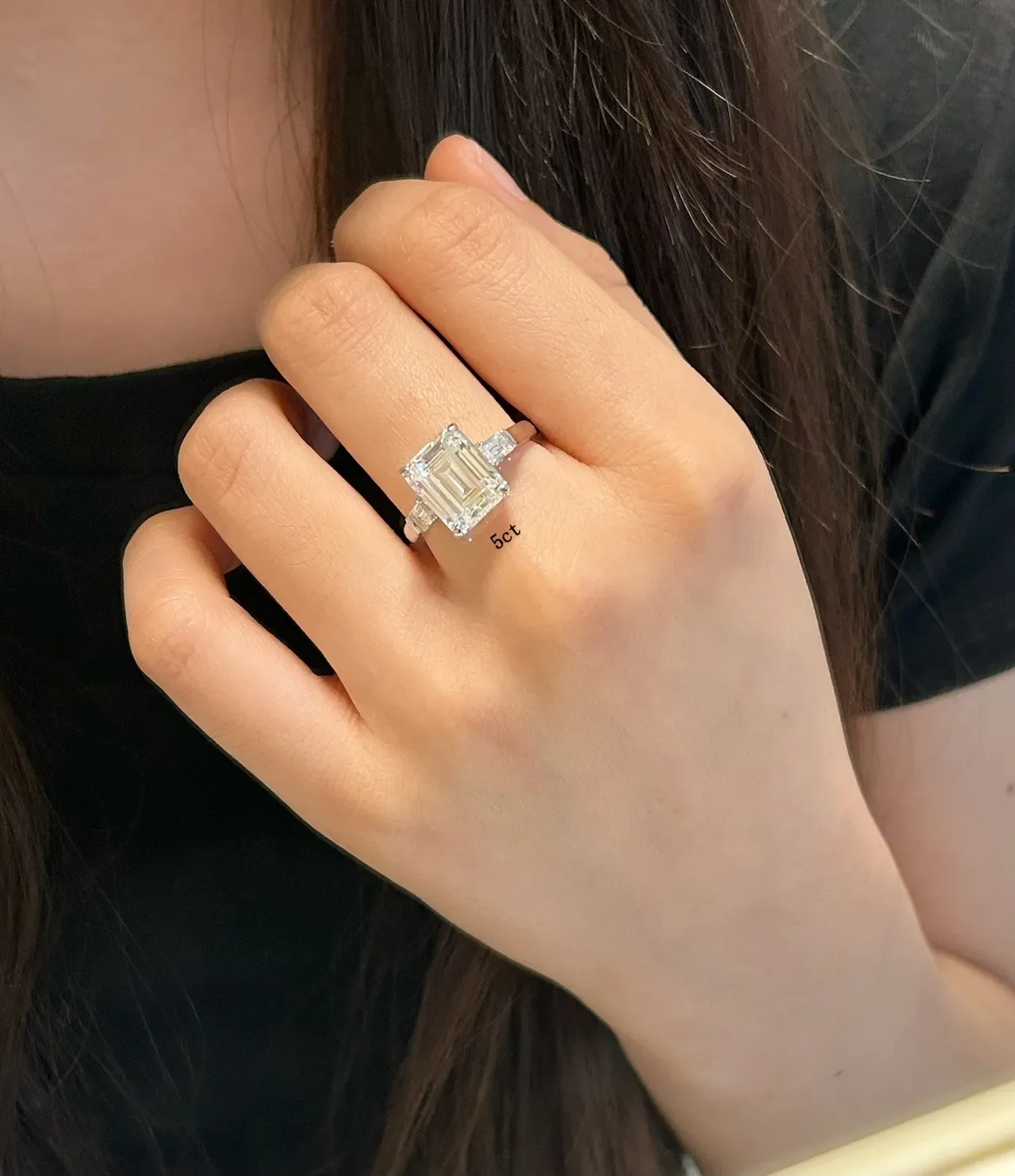 Silver Emerald-Cut Center Stone Tapered Baguette Side Stones Ring 9