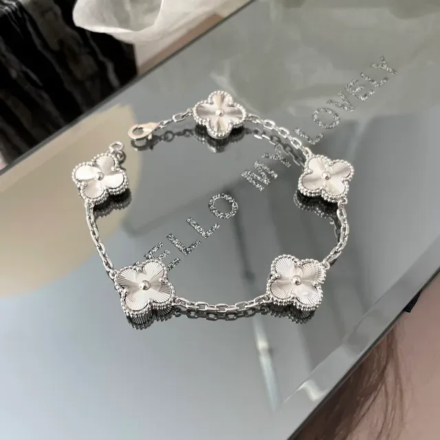 Silver Five-Petal Flower Charms Guilloché Radial Engraving Bracelet 5