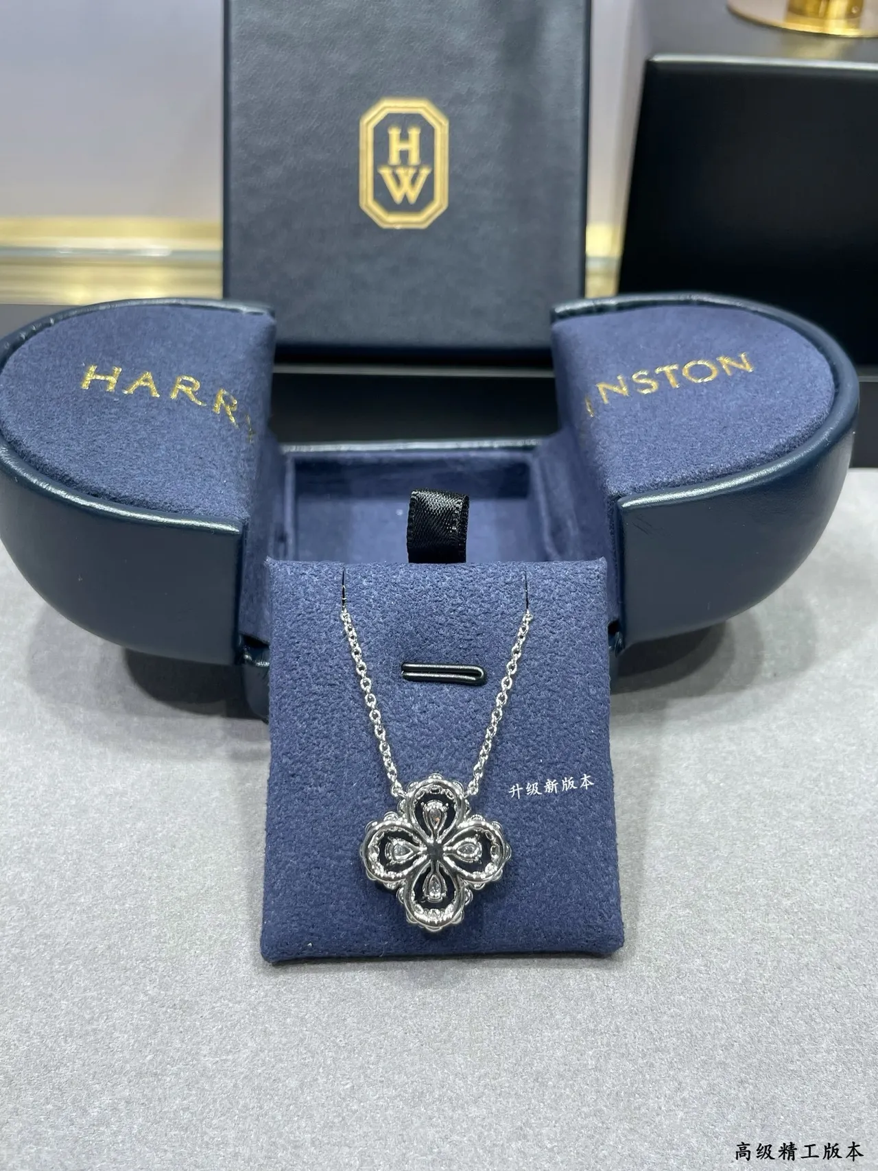 Silver Flower Pavé Pendant Necklace 6