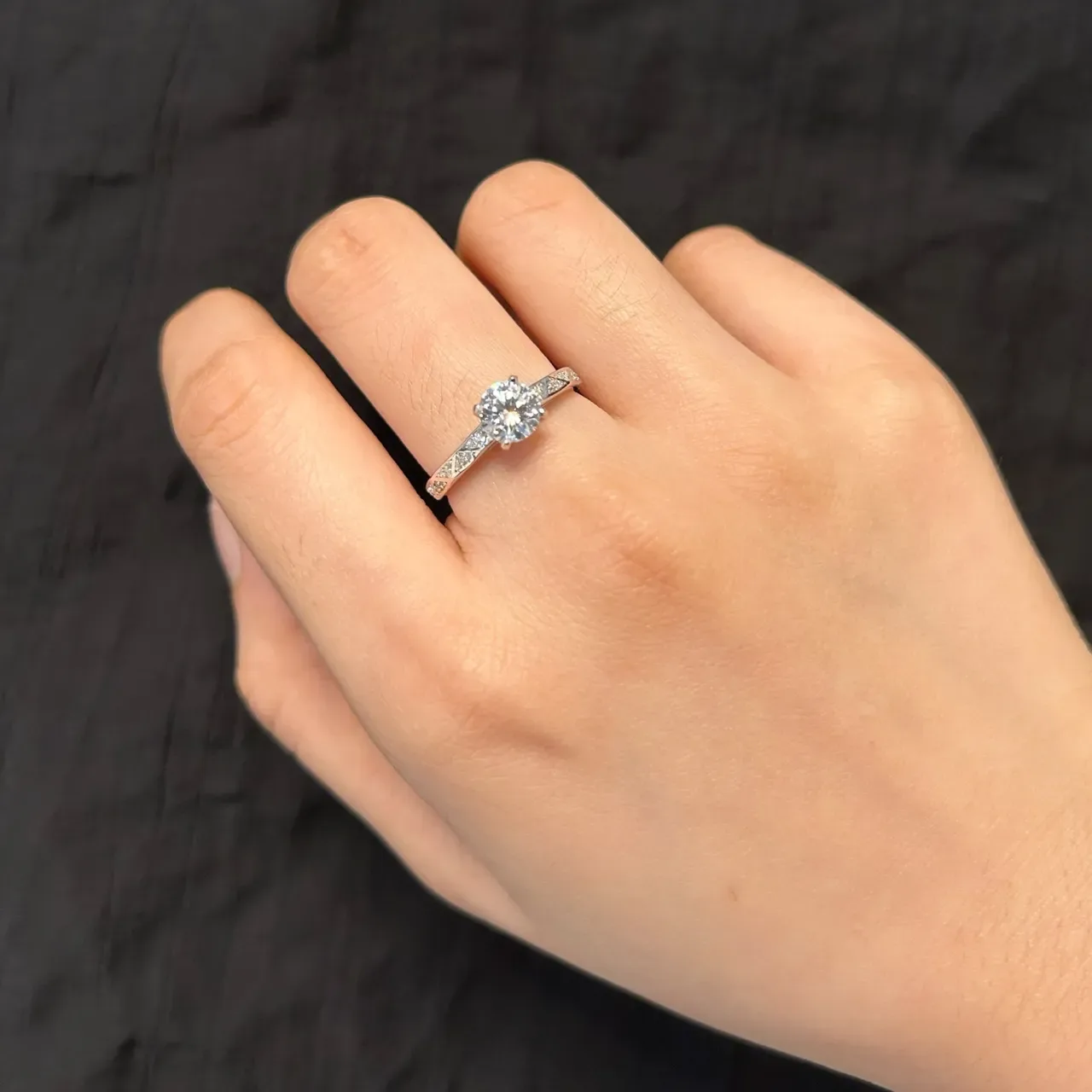 Silver Gold Solitaire Center Stone Pavé-Set Shoulders Ring 8