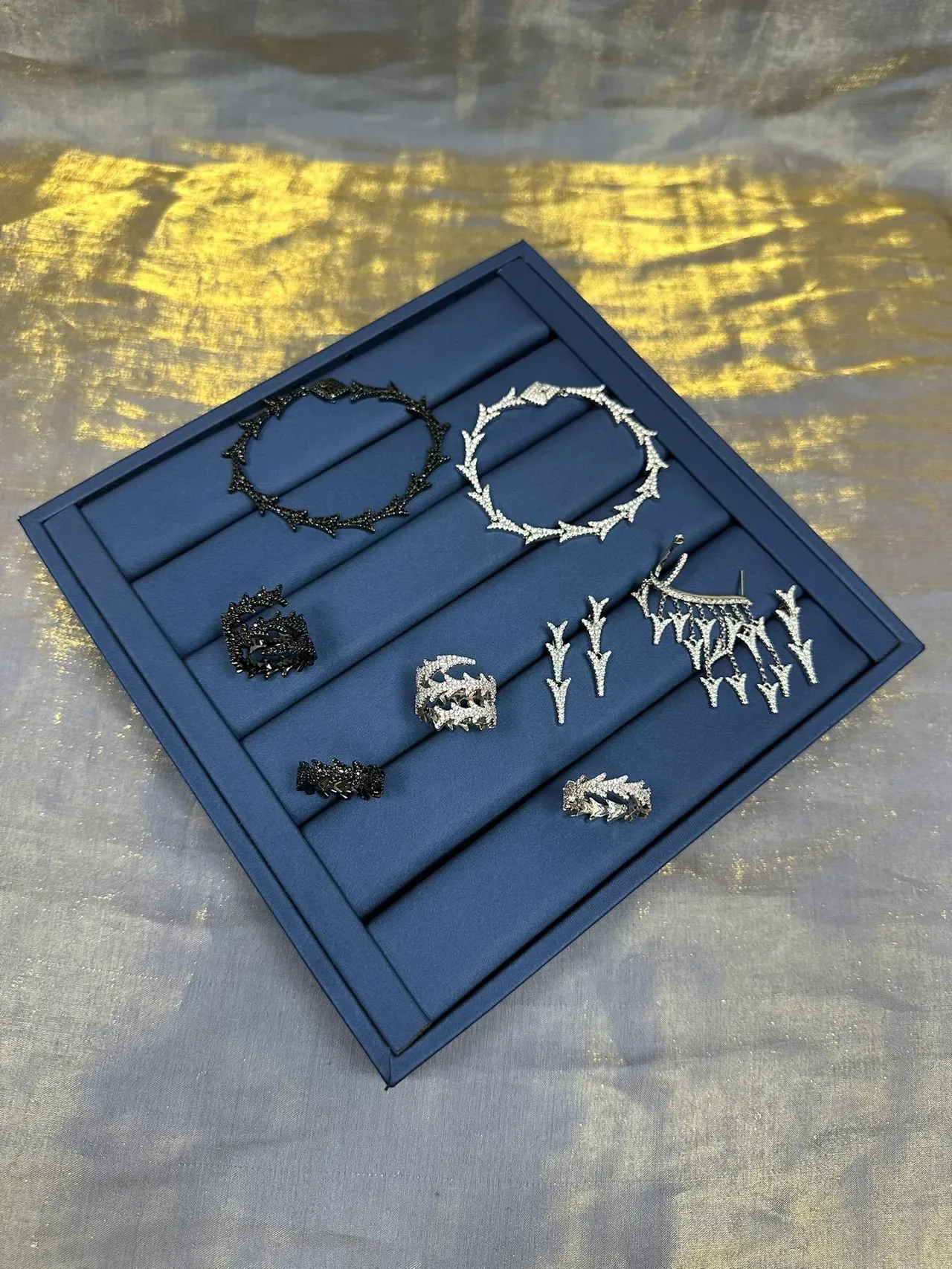 Silver Navy Crown-Shaped Pavé-Set Jewelry 8