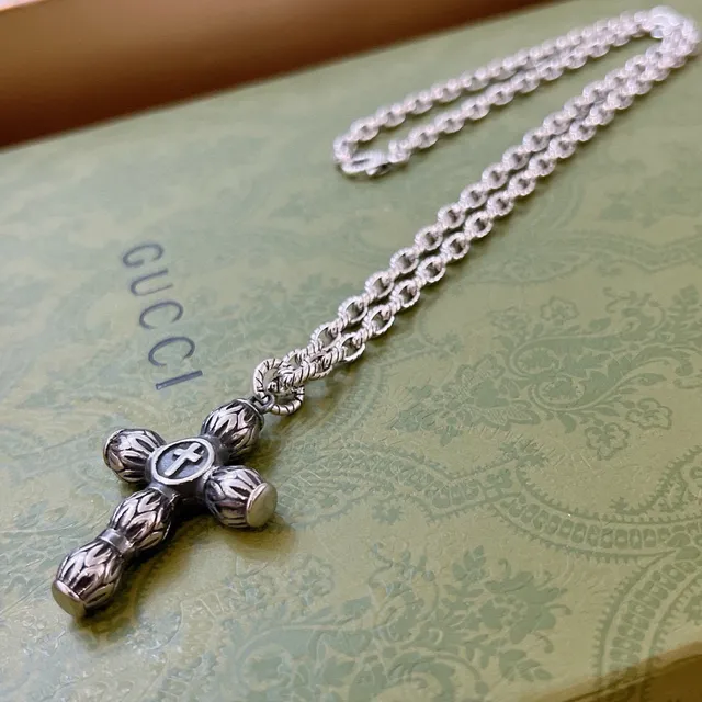 Silver Ornate Cross Pendant Twisted Rope-Link Chain Necklace 2