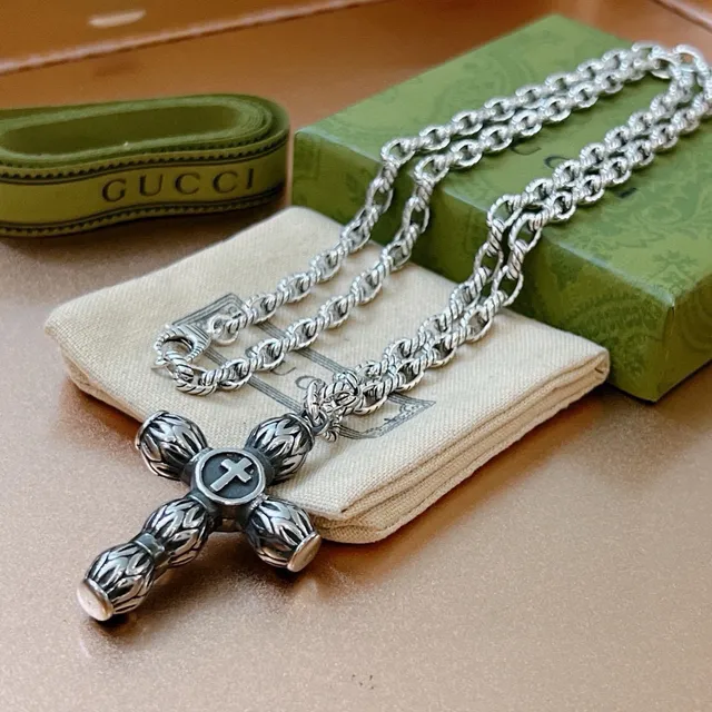 Silver Ornate Cross Pendant Twisted Rope-Link Chain Necklace 4