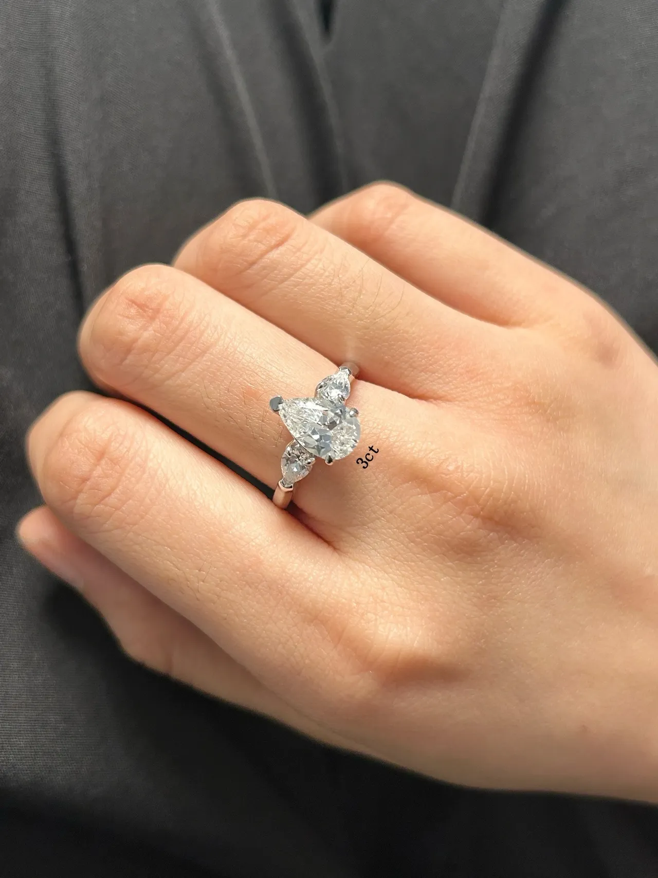 Silver Pear-Cut Center Stone Tapered Side Stones Ring 9