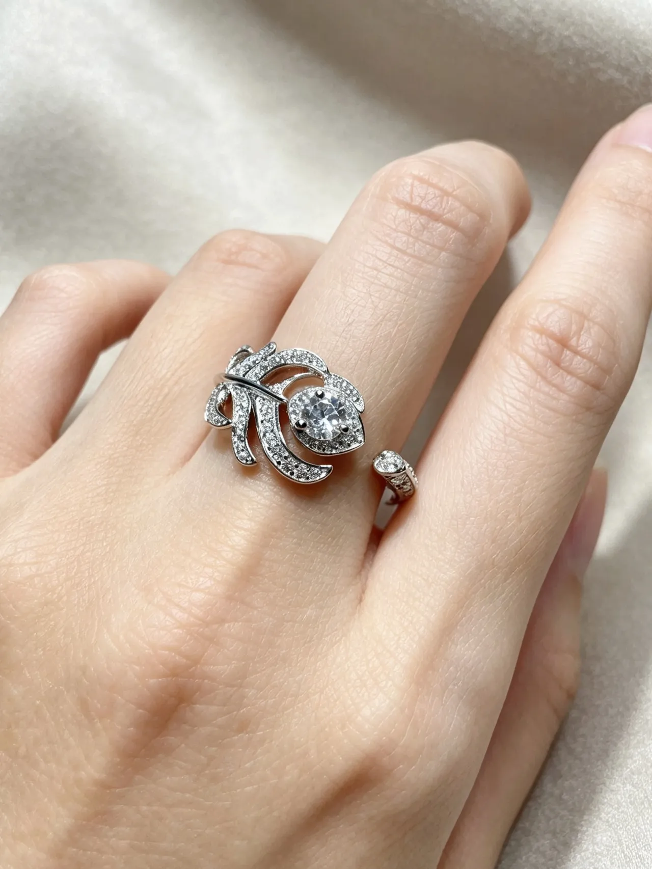 Silver-Tone Pavé Leaf Motif Open Band Ring 9