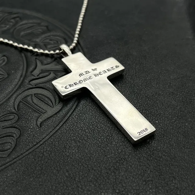 Silver-Toned Geometric Checkered Cross Pendant Necklace 4