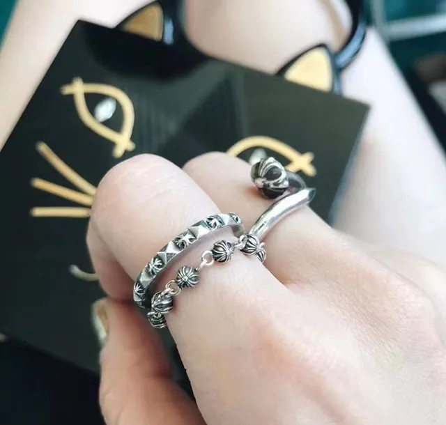 Silver-Toned Spike and Floral Motif Textured Rings 2