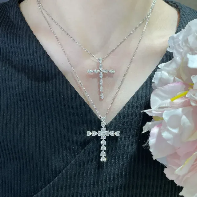 Silver Transparent Cross-Shaped Pendant Pear And Marquise Crystals Necklace 8