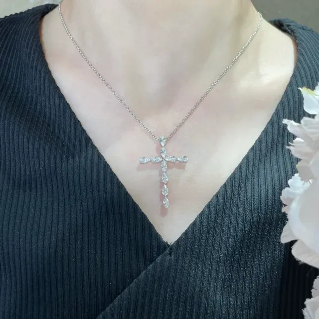Silver Transparent Cross-Shaped Pendant Pear And Marquise Crystals Necklace 9