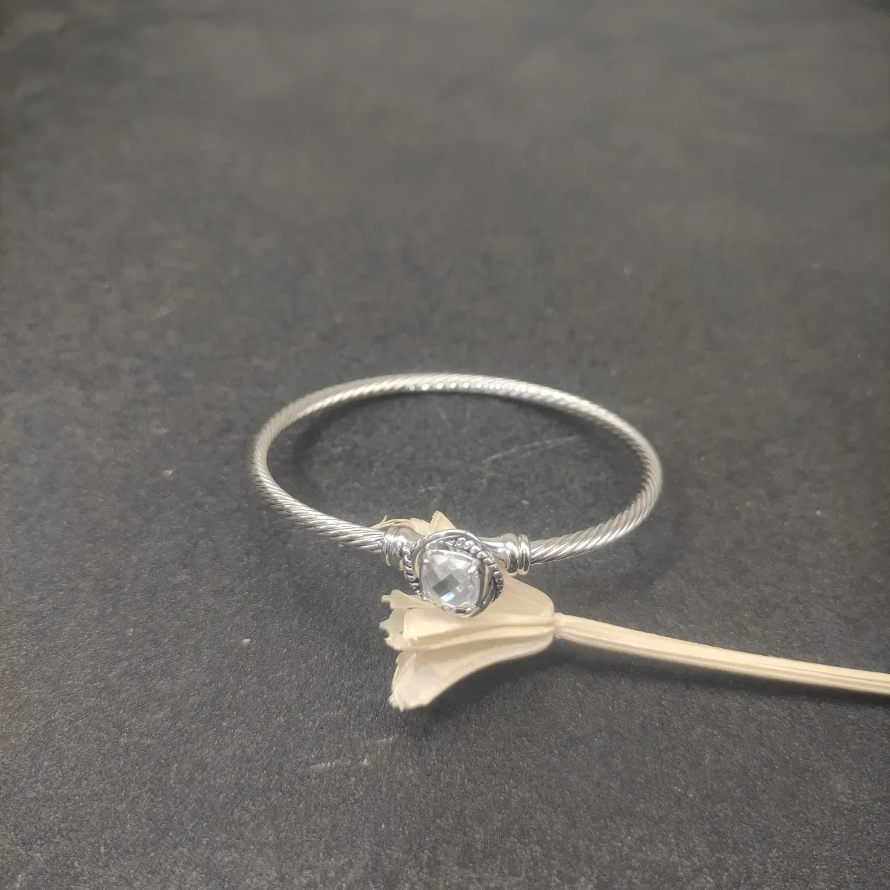 Silver Transparent Twisted Cable Wire Faceted Clear Stone Bracelet 9