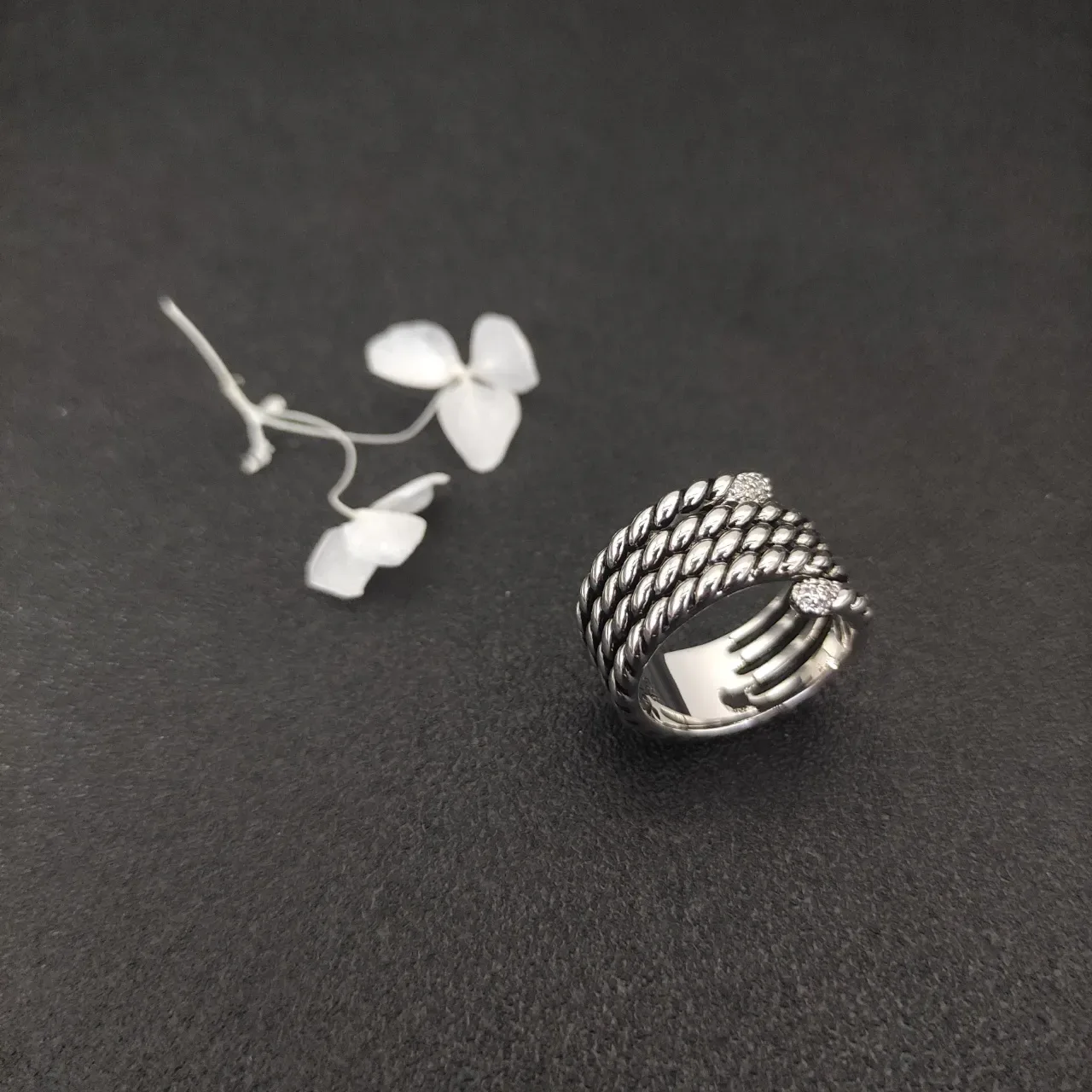 Silver White Coiled Scale-Textured Band Multi-Row Wrap Design Ring 8