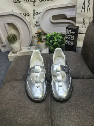 Silver White Metallic Upper Perforated Lining Mary Jane Shoes 10
