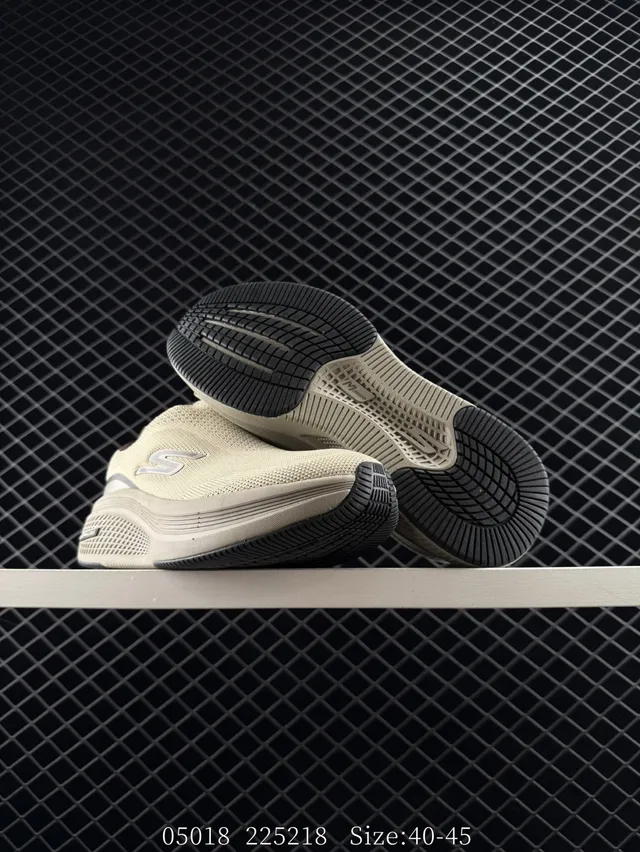 Skechers Ultra Beige Black Slip-On Chunky Sneakers 3